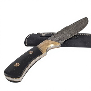 Cuchillo de Caza de Acero de Damasco con Hoja Fija, Mango de Cuero, Borde Dentado, Diseño de Punta Caída, 23 cm de Longitud - Product Image 4