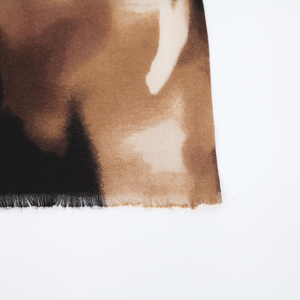 Bufanda de terciopelo de lujo para mujer, chal cálido de invierno con estampado abstracto grande, accesorio de moda suave y acogedor, 180x90cm - Product Image 6