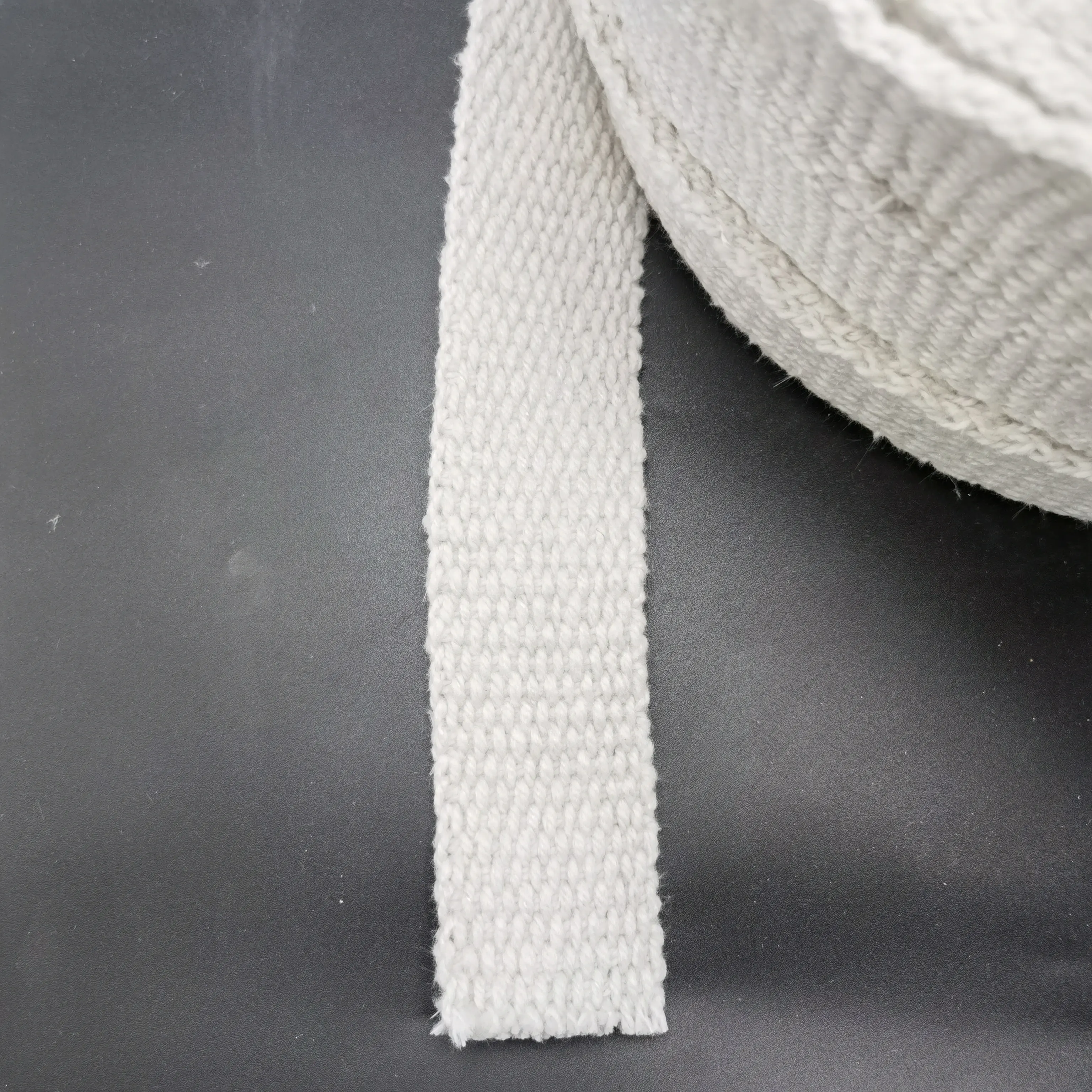 1260 Degree Insulating Non Asbestos Tape Industrial Fireproof Soluble Ceramic Fiber Cloth