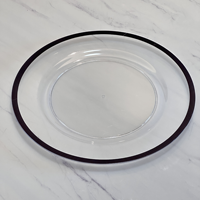 Assiette de présentation ronde transparente en plastique avec bord noir pour mariage, vaisselle de cérémonie, assiettes à dîner