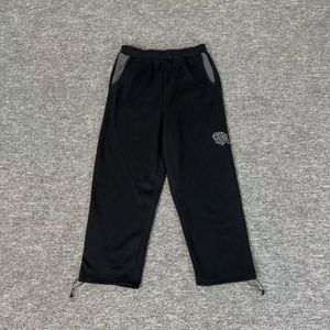 Pantalon de jogging en velours Mertra, broderie lettres hip-hop streetwear, coupe ample et décontractée, polyvalent pour hommes et femmes - Product Image 5