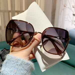 Poligono di lusso di marca di design quadrati occhiali da sole nuove donne uomini moda occhiali da sole sfumati occhiali da sole UV400 De Sol Ocul - Product Image 2