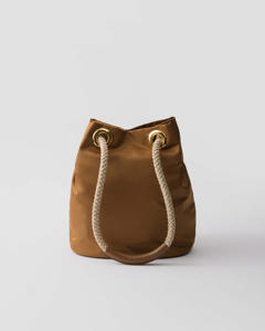 กระเป๋าถือทรงถังเชือกโพลีเอสเตอร์รักษ์โลก พิมพ์โลโก้ได้ ดีไซน์ทันสมัยสำหรับผู้หญิง มีหูหิ้วสองข้าง เปิดปิดง่าย พกพาสะดวก ซับในโพลีเอสเตอร์ - Product Image 1