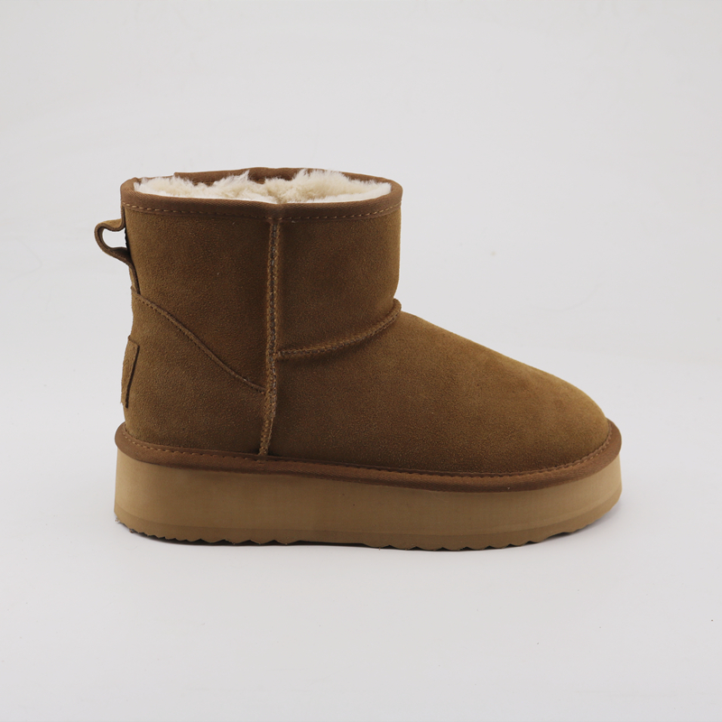 Классические мини-ботинки на платформе