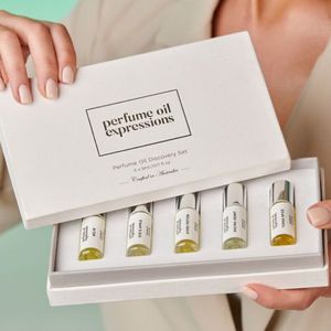 Tùy chỉnh sang trọng mỹ phẩm Bao bì hộp xốp lót loại với chăm sóc da Kit Beauty Set trang điểm Hộp Quà Tặng nắp và cơ sở - Product Image 1