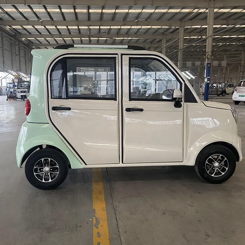 2024 cấp giấy chứng nhận giá rẻ và nóng bán thông minh năng lượng mới dành cho người lớn bốn bánh xe mini điện nhỏ Xe sản xuất tại Trung Quốc