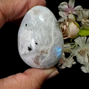 Œuf de pierre de lune arc-en-ciel naturelle de haute qualité, poli à la main, cristal de guérison pour l'équilibrage des chakras, le massage et la décoration intérieure (vente en gros) - Product Image 5