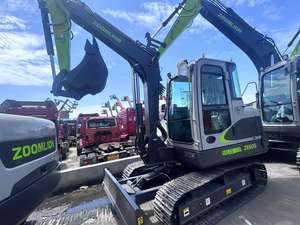 Excavatrice sur chenilles Zoomlion ZE60G, mini-excavatrice de 6 tonnes avec une puissance de 36,3 kW et une benne de 0,23 m³ - Product Image 2