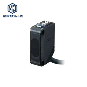 เซนเซอร์โฟโตอิเล็กทริก E3Z-D62 2ม. E3Z-D61 2ม. E3Z-D82 2ม. ชนิดสะท้อนแสงแบบกระจาย DC12-24V สวิตช์อุตสาหกรรม - Product Image 1