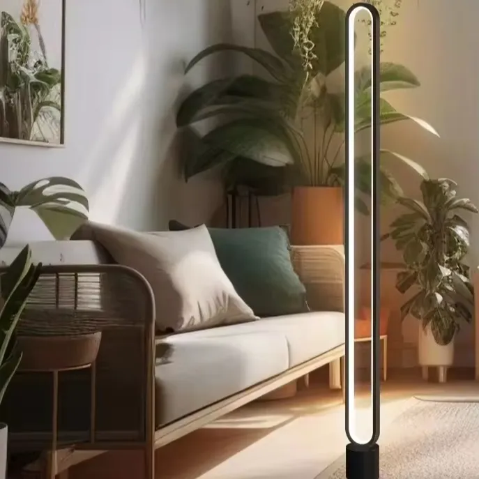 간단한 거실 플로어 램프 침실 침대 옆 패션 아늑한 LED 플로어 램프 클래식 블랙 화이트 긴 라인 서있는 플로어 램프