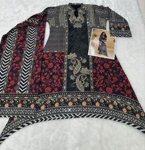 Moda Pakistaní, Elegante Salwar Kameez Tradicional Indio con Estampado Digital y Trabajo ZAari, para Fiestas, Tela de Piel sin Coser - Product Image 6