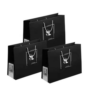 Logo personnalisé, cadeaux biodégradables, vêtements de shopping, sacs en papier, sacs à vin avec poignées, sacs en papier kraft blanc - Product Image 4