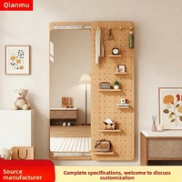 Miroir mural coulissant avec rangement perforé, miroir pleine longueur dissimulant l'intimité, organisateur de vêtements en bois minimaliste