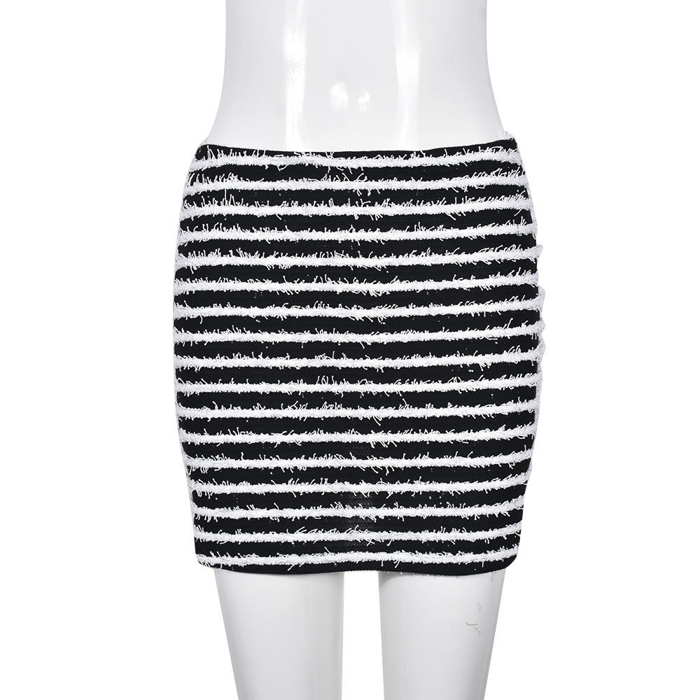 Z523ST04 Black skirt