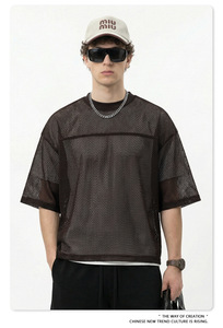 Camiseta de manga corta apilada de malla estilo europeo y americano para hombre, con diseño hueco ancho, Colección Primavera/Verano 2026 - Product Image 5