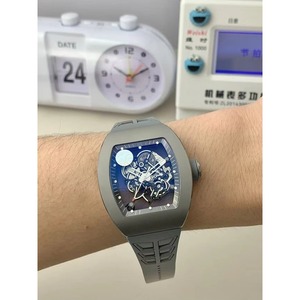 Reloj Mecánico Automático Clásico Esqueletizado con Tourbillon de Cerámica Gris Simple de Estilo de Diseñador para Hombre, Deportivo, de Alta Calidad - Product Image 3