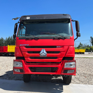 รถบรรทุกฮาวโอ 6x4 ยูโร 2 ดีเซล รถบรรทุกขนาดเล็กใหม่สำหรับงานเหมือง รถดัมพ์ 10 ล้อ บรรทุกได้ 11-20 ตัน พวงมาลัยซ้าย กล้องมองหลัง 251-350 แรงม้า 6-8 ลิตร - Product Image 1