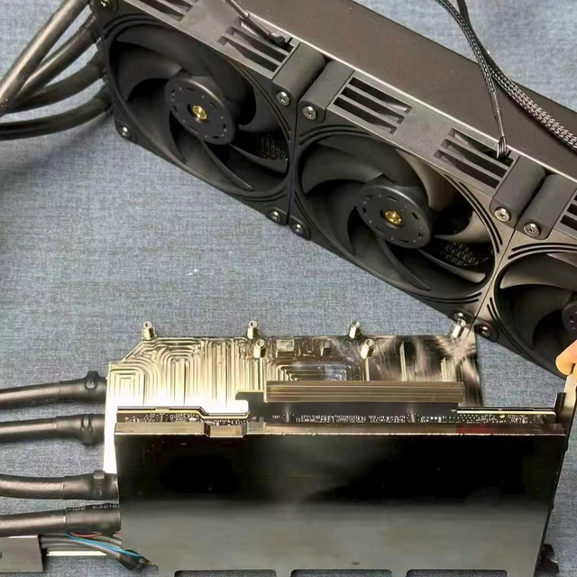 One-to-One Graphics Card  Water Cooling Kit for A40 Liquid Cooler with 3-Fan Radiator