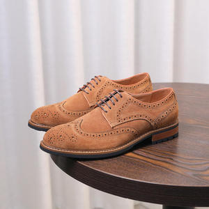 รองเท้าหนังกลับแบบคลาสสิกคุณภาพสูงสำหรับผู้ชาย พื้นรองเท้าทนทาน เหมาะสำหรับใส่ทำงานในฤดูร้อน รองเท้าหนังและรองเท้าอ็อกซ์ฟอร์ดสำหรับผู้ชาย - Product Image 2
