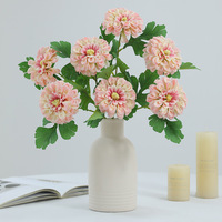 Fleur artificielle de chrysanthème simulé à la main pour la décoration intérieure de la maison pour l'art de la photographie de la Saint-Valentin