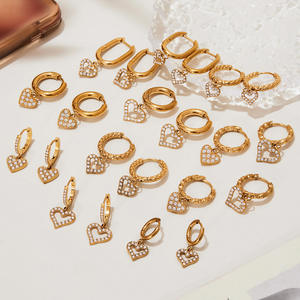 Pendientes YF8169 con Colgante <span class=keywords><strong>de</strong></span> Flores Caladas, Llenos <span class=keywords><strong>de</strong></span> <span class=keywords><strong>Diamantes</strong></span>, Corazón <span class=keywords><strong>de</strong></span> Durazno, Chapados en <span class=keywords><strong>Oro</strong></span> <span class=keywords><strong>de</strong></span> 18K, Acero Inoxidable Resistente al Agua - Product Image 5