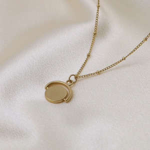 Moon Shape Stainless Steel Necklace Round Pendant Clavicle Chain For Women Everyday Wearing Rose Gold Silver Gold - Product Image 2
