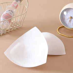 水着やヨガウェアに特化した、型崩れしにくいブラパッド 三角形のカップディバイダーブラパッド - Product Image 3