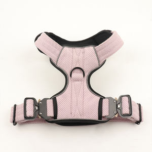 2Goodpups Kit Essentiel pour Chiot avec Porte-Crottes Rembourré Rose, Harnais Anti-Traction pour Grands Reptiles - Harnais et Laisse pour Reptiles, Ensemble de Sacs à Déchets (Grand) - Product Image 2