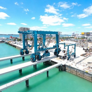 Nacelle de levage marine commerciale 60 tonnes 120 tonnes pour opérations d'entretien de bateaux de plongée avec structure en acier résistant à la corrosion - Product Image 5