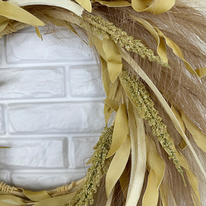 Última Novedad en Flores y Plantas Secas, Corona Artificial de Pampas para Decoración de Puerta Principal, Corona Artificial de Pampas Otoñal - Product Image 2