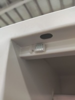 Armoire de rangement métallique commerciale à 3 portes avec serrure à clé, blanche, avec tringle de suspension pour écoles