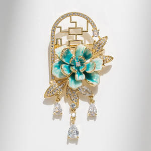 เข็มกลัดรูปพระจันทร์คริสตัลเพชรโลหะผสมชั้นดี ชุบทอง ดีไซน์สั่งทำได้ ของขวัญงานหมั้น งานแต่งงาน สำหรับทุกเพศ - Product Image 3