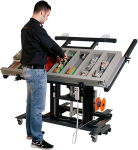 طاولة عمل صناعية قابلة لتعديل الارتفاع من الفولاذ المقاوم للصدأ مع ميزات الرفع والإمالة لخدمات التصنيع - Product Image 4