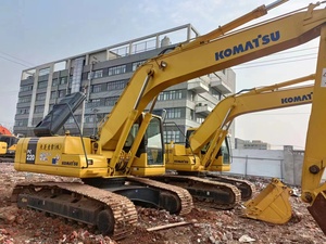 Excavadora Komatsu PC220 de 22 Toneladas, Usada, con Accesorio de Cucharón Hidráulico - Product Image 5