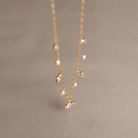 Collier papillon en acier inoxydable plaqué or 18 carats avec perle et zircone pour femme, bijou fantaisie avec chaîne à lèvres, cadeau idéal