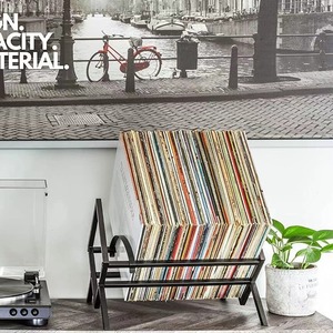 Estante de almacenamiento de discos de vinilo de escritorio, metálico, negro, independiente, para uso en escritorio. - Product Image 3