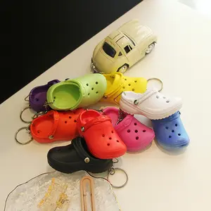 3D พลาสติกรองเท้าพวงกุญแจรองเท้าแตะขนาดเล็กสําหรับ Croc Charms เด็กผู้หญิงของขวัญจําลองพวงกุญแจรองเท้าแตะจี้