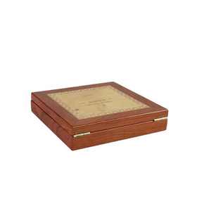 Caja de Madera Cuadrada para Monedas con Panel Grabado con Láser y Diseño de Borde Biselado para Regalo o Manualidades - Product Image 5