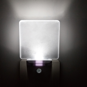 Noël LED veilleuse automatique crépuscule à l'aube capteur veilleuses brancher mur bébé enfants 3D acrylique lampe pour chambres - Product Image 3