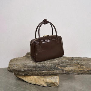 Sac à main vintage en daim, relaxant et très prisé, grande capacité, idéal pour les trajets quotidiens et un usage décontracté, sac à bandoulière. - Product Image 2