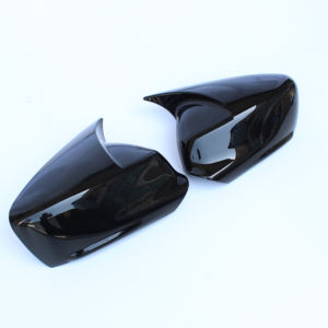 Cubierta de espejo para <span class=keywords><strong>Peugeot</strong></span> 301 2012-2022 Bat Style Piano Black Side Caps 2 piezas - Product Image 4