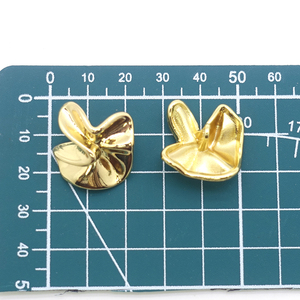 Tùy Chỉnh Cổ Điển Vàng Bóng Kẽm Hợp Kim Shank Nút Mạ Kỹ Thuật Cho Thiết Kế Quần Áo Trung Quốc Nhà Máy Số Lượng Lớn Giải Pháp - Product Image 6