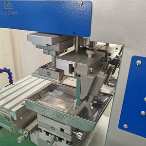 Hai màu Pad máy in duy nhất ngang dòng chảy PLC Pad máy in cho trường hợp điện thoại dây đeo cổ tay Kẹo cai trị mũ cứng găng tay - Product Image 2