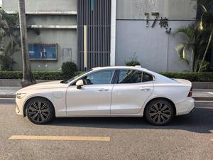 <span class=keywords><strong>Volvo</strong></span> S60 PHEV <span class=keywords><strong>T8</strong></span> 2022 Usado, Sedán de Lujo de Alto Rendimiento con Tracción en las Cuatro Ruedas, Volante a la Izquierda, 5 Puertas, 5 Asientos, para Exportación Internacional - Product Image 6