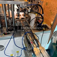 Máquina Automática de Alta Velocidad para el Revestimiento, Relleno y Ensamblaje de Tapas con Motor y Rodamientos para Inserción de Espuma de PE, Lámina de Aluminio y Juntas