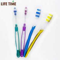 Brosse à dents pour appareil dentaire produit en gros brosses à dents orthodontiques spéciales pour adultes avec poils en forme de V
