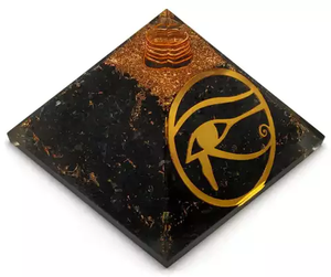 Pyramide d'orgonite en pierre précieuse de tourmaline noire naturelle |   Objet décoratif artisanal en cristal pour la guérison énergétique |   Protection contre les EMF | - Product Image 5