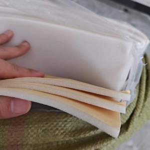 Stabilisateur en <span class=keywords><strong>mousse</strong></span> souple PU auto-adhésif avec papier de protection, pelable et collant, utilisé comme stabilisateur intérieur pour sac - Product Image 2