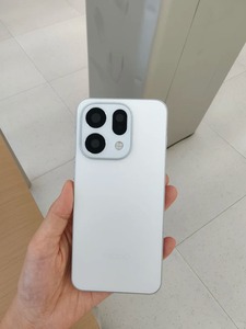 OP <span class=keywords><strong>PO</strong></span> Find X10E Smartphone 5G con Schermo AMOLED da 6,59 Pollici, Dimensity 9500s, Batteria da 7025mAh, Ricarica 80W - Product Image 2