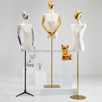 Mannequin de vitrine pour magasin de vêtements, demi-corps féminin en lin doré avec bras dorés, mannequin élégant pour robes pour femmes